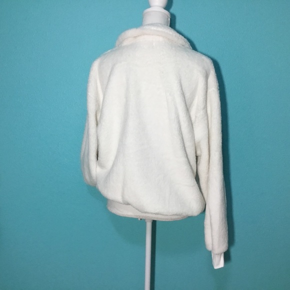 Fuzzy Teddy Half Zip Pocket Pullover - Picture 8 of 8